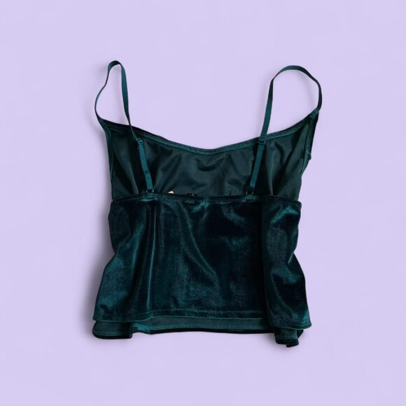 Mentionables Emerald Green Velvet Ruffle Tank – Size XL - Picture 5 of 8